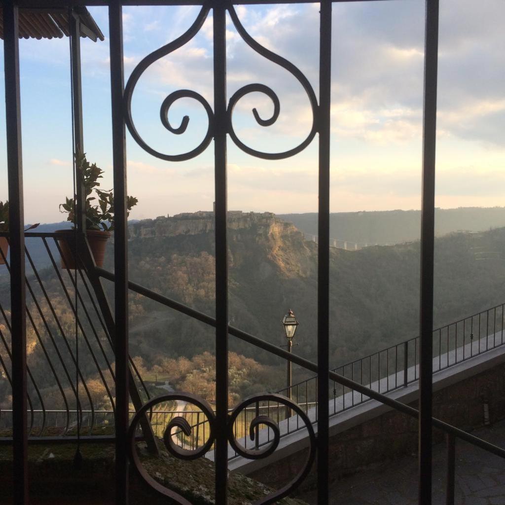 Le Calanque La Terrazza Su Civita Lubriano Room photo